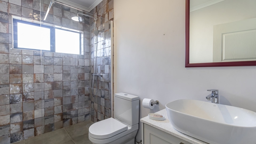 To Let 3 Bedroom Property for Rent in Port Owen Western Cape